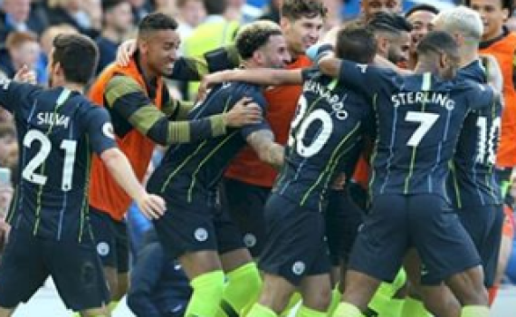 מנצ'סטר סיטי הביסה את ברייטון וזכתה באליפות