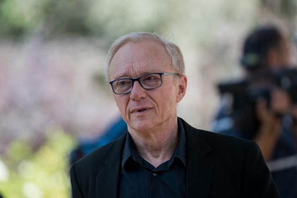 "אנו מחזיקים עם שלם שאין לו יכולת לקבוע את גורלו"