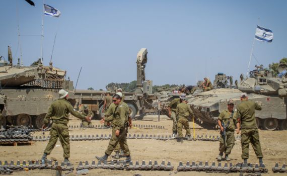 צה"ל הוריד חטיבה לעזה: "נערכים לכמה ימי לחימה"