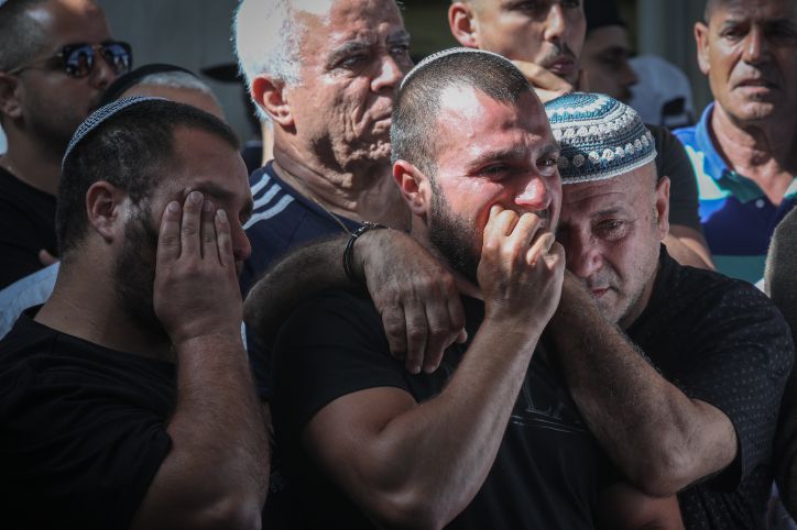 תחת אזעקות וטילים: משה אגדי הי"ד הובא למנוחות