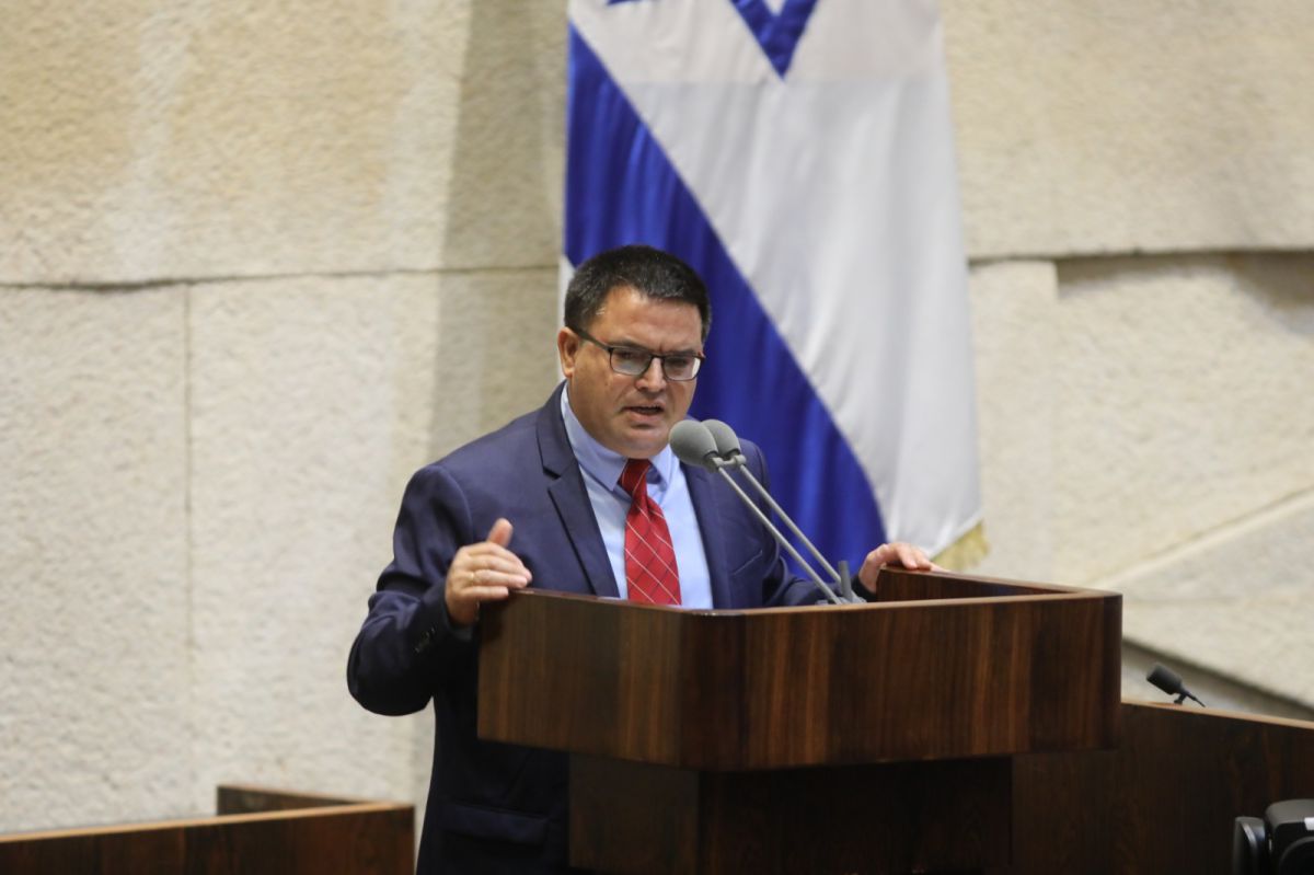 ביטון: "צריכים 6-8 מנדטים ואז נבסס תנועה חברתית"