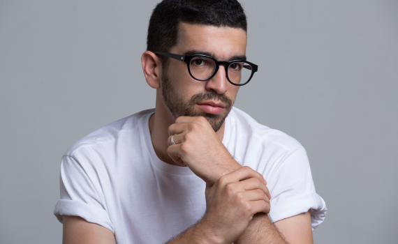 חנן בן ארי: "אלוהים רדוד כמו וורטים וגימטריות"