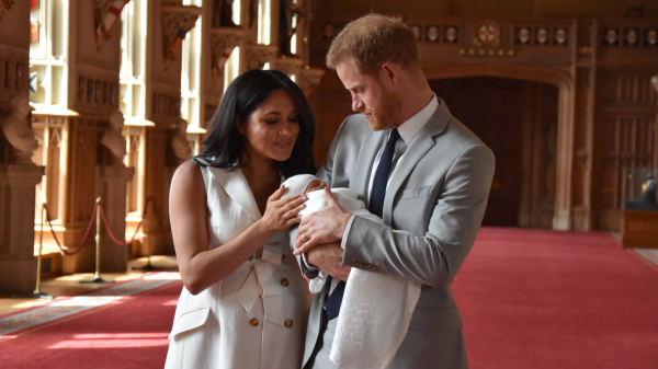 מזל טוב: תמונות ראשונות לתינוק של הארי ומייגן