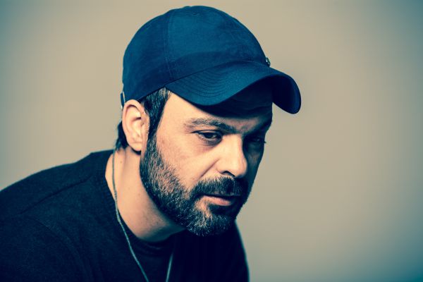 מביא בשורה: עמיר בניון משיק סינגל חדש. צפו