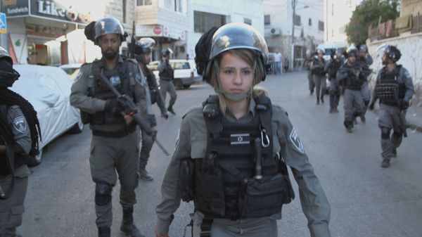 'מחוז ירושלים'- היא 'פאודה' בגרסת המציאות| צפו