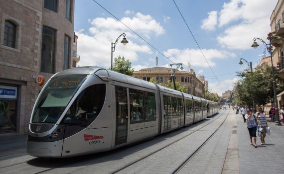 שתי חברות מתמודדות במכרז הרכבת הקלה בי-ם