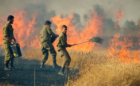 המתיחות בדרום: 3 שריפות בעוטף עזה