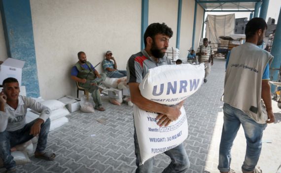 הכסף הקטארי מוזרם לעזה, אבל אונר"א: סכנת קריסה
