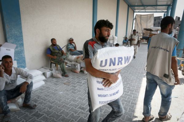 הכסף הקטארי מוזרם לעזה, אבל אונר"א: סכנת קריסה