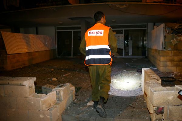 שני חיילים נפצעו מרסיסים מפצמ"ר שנפל בסמוך