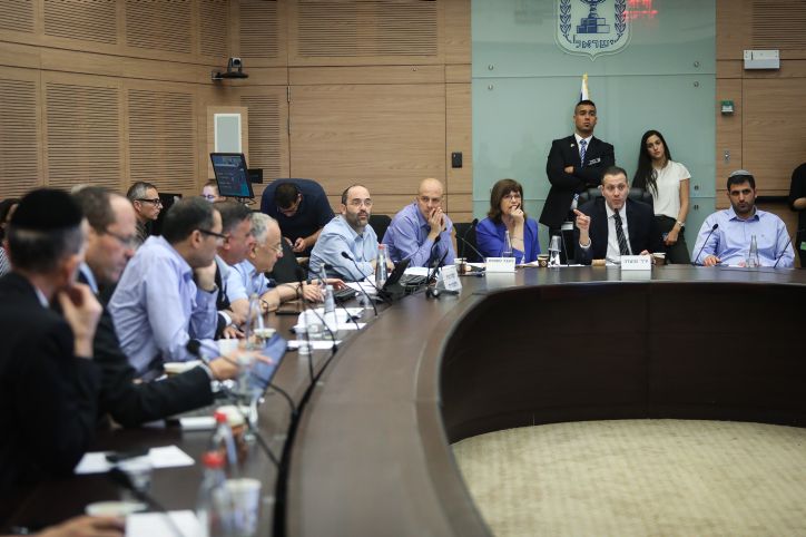 בדרך לבחירות? הצעת חוק לפיזור הכנסת אושרה