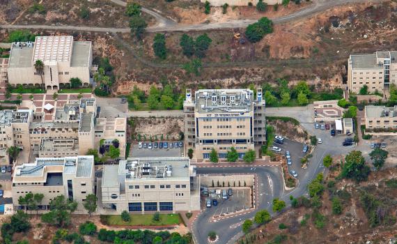 "רואים במרכז האקדמי שליחות מעבר ללימודים"