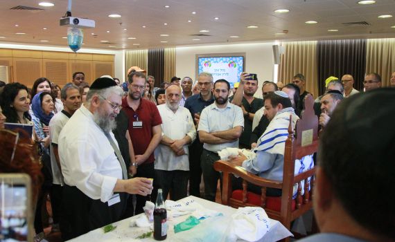 מרגש: ברית המילה הייחודי של בית החולים וולפסון