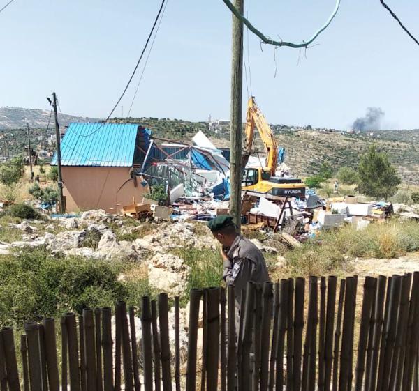 הרס בכפר בתפוח: "לא הביאו לנו צו הריסה"