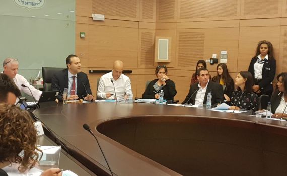 עימות על החסינות: "אתה בושה וחרפה לבית הזה!"