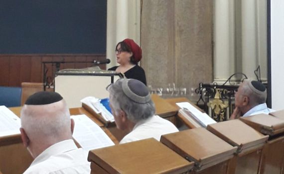 הלכה ואגדה: מה קורה שהמחיצות מוסרות?