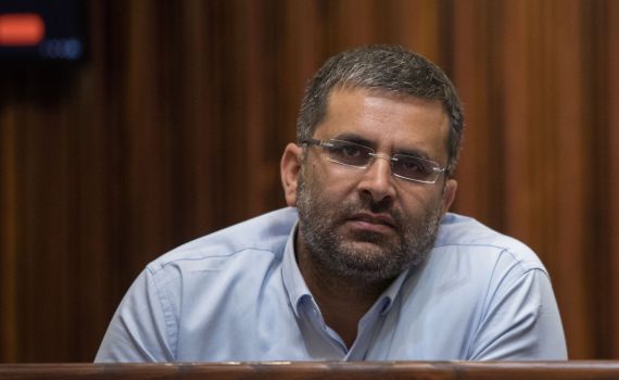 סופר לסרוגים: "טעויות קורות, לא מתורגלים לעבוד יחד"