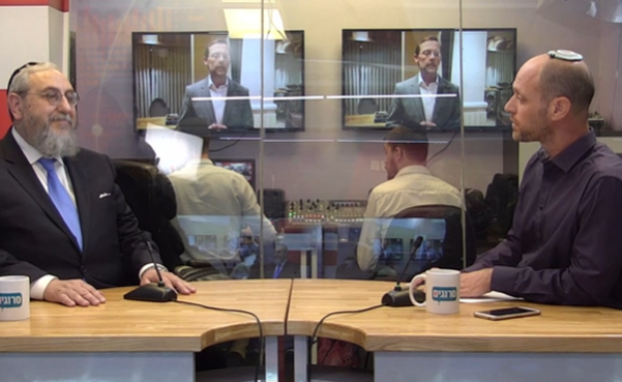 הרב אמסלם באולפן סרוגים: "עברו מסרים ביני ובין בנט"