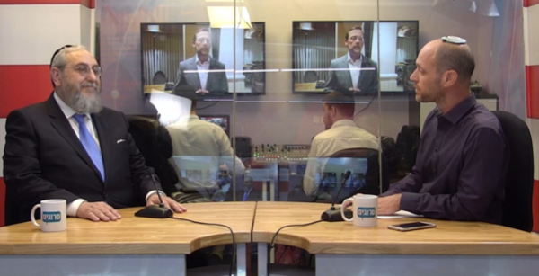 הרב אמסלם באולפן סרוגים: "עברו מסרים ביני ובין בנט"