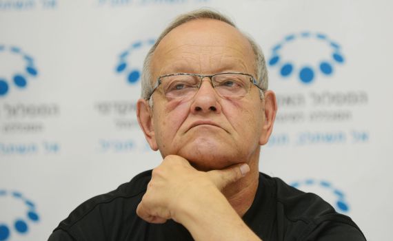 "הקמצן והפרזיט": דן שילון השתלח במשפחת נתניהו