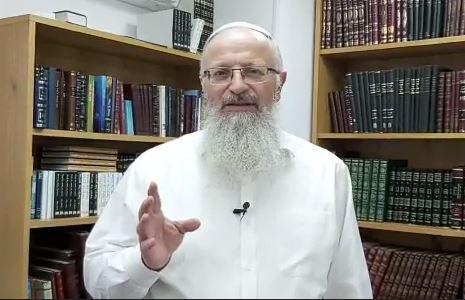 הרב אליהו: איך פותרים את המחלוקת עם הטייסים?