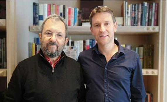 סרוג ראשון מצטרף למפלגה של אהוד ברק