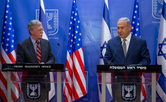 מתיחות במפרץ • ג'ון בולטון בישראל: "מוכנים לפעולה"