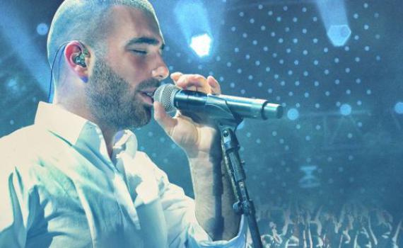 "לא יודע איך ולמה": עומר אדם מגיב לטירוף סביבו