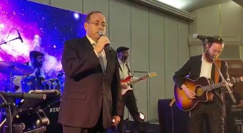 צפו: הופעה מפתיעה בטקס מצטייני השירות הלאומי