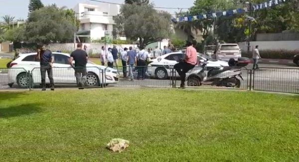 פצוע בינוני בדקירה ברמת השרון- מצוד אחר הדוקר