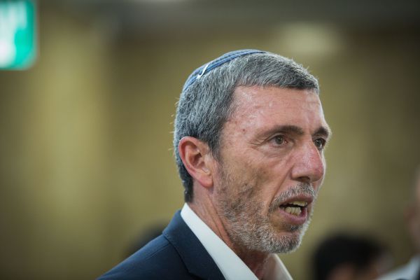 הרב רפי: "100 שריפות לא יכולות לעבור לסדר היום"