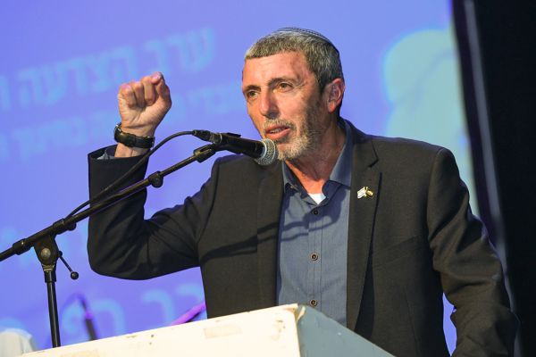 הממשלה אישרה את מינויים של פרץ וסמוטריץ' לשרים