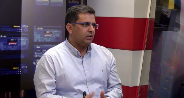 אופיר סופר תומך ברב אליהו: "איש אמיץ ומנהיג"