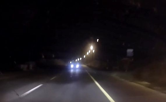 חתך בפראות והתקשר להתנצל. צפו בתיעוד