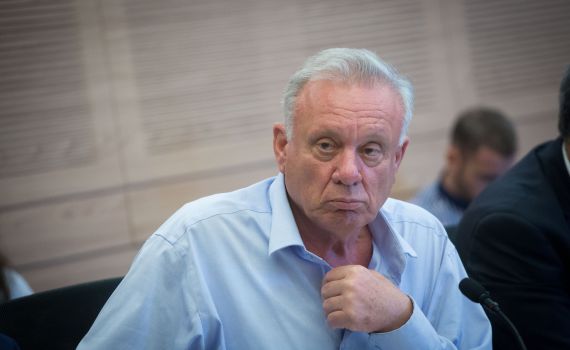 אבי גבאי יתנצל וישלם עשרות אלפי שקלים לברושי