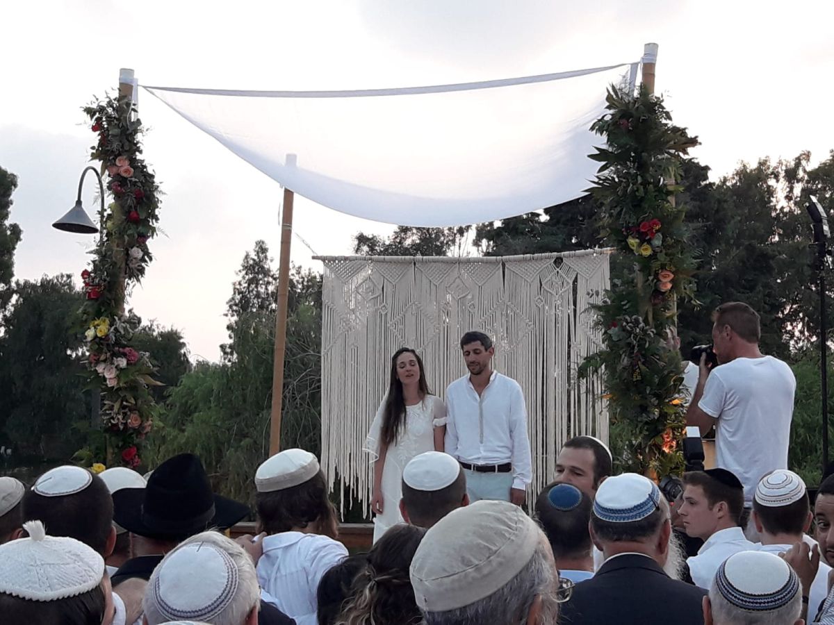 "בדמייך חיי": יתומי הפיגועים חובקים בן ראשון