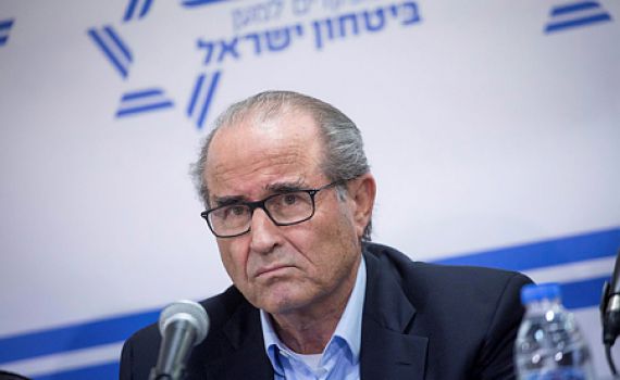 "מצביעי נתניהו חסרי דעת"; "אני בז לתושבי יו"ש"