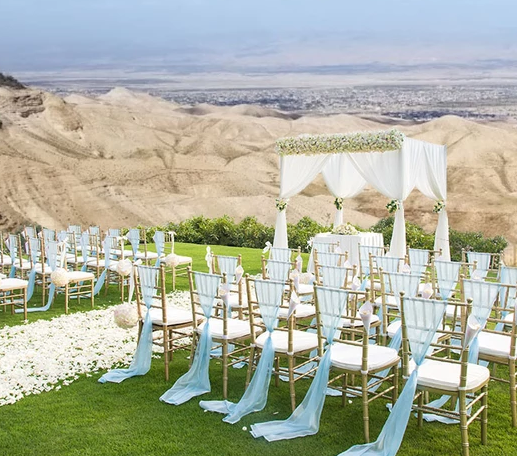 להתחתן מול נוף בראשיתי: ככה תגשימו את החלום