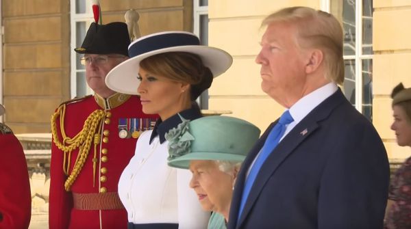 המחווה המרגשת של מלניה טראמפ לממלכה הבריטית