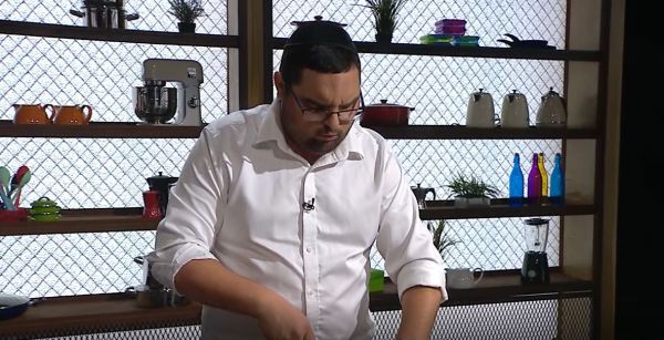 צפו: הפייטן שהלהיב את 'מאסטר שף'