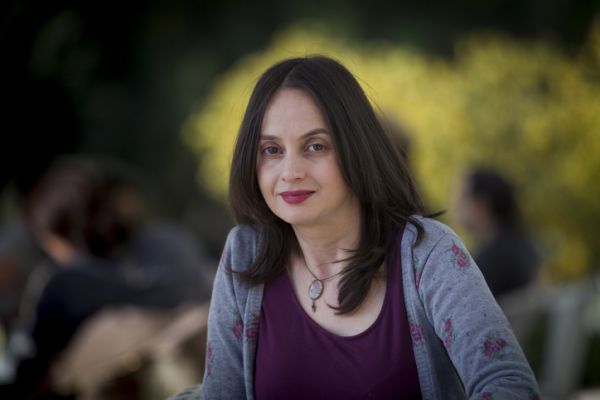 גילית חומסקי לסרוגים: ספר טוב יכול להיכתב בכל מגזר