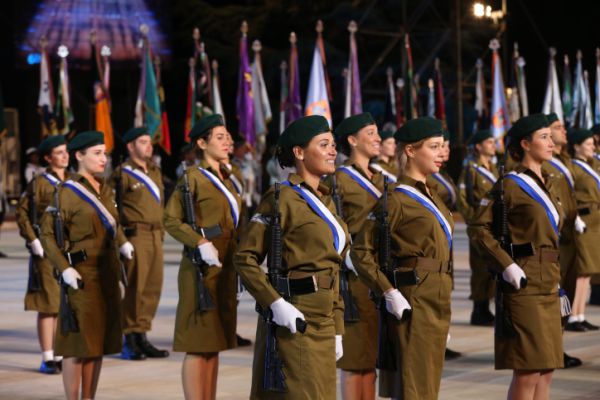 הערכה בצה"ל: תוך 5 שנים יוכפל גיוס הבנות הדתיות