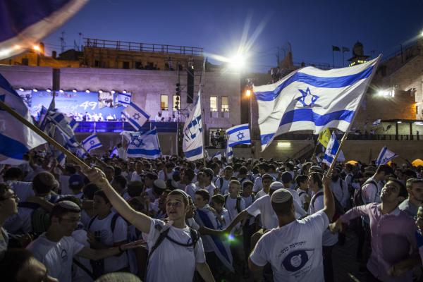 שידור חי: תפילת ההודיה ליום ירושלים בישיבת הכותל