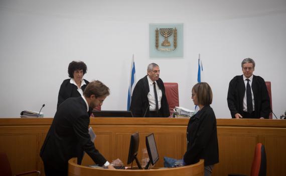 חונכתי לאנטי לדת: רק בגיל 40 נחשפתי למשפט העברי