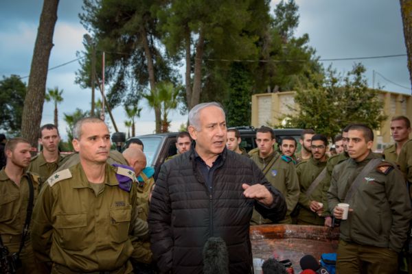 נתניהו: "שכנינו מאיימים בהשמדתנו- אל תנסו אותנו"