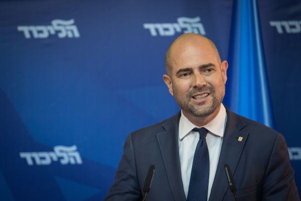 יהדות התורה: "המינוי של אוחנה לשר משפטים – זמני"