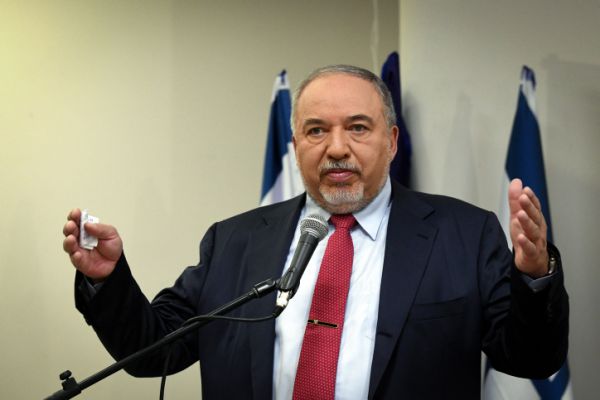 ליברמן החל במשוואה: אי אפשר להסתתר בטוויטר