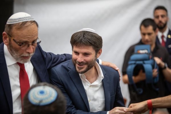 סמוטריץ': "חברים, יש רגעים שצריך לעצור!"