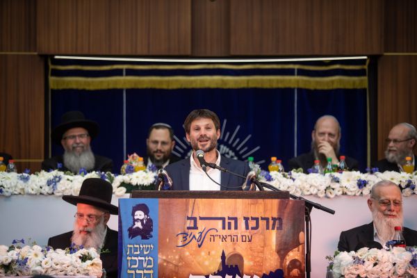 "סמוטריץ' הוא סכנה לחירות האנושית ולעידן הנאורות"