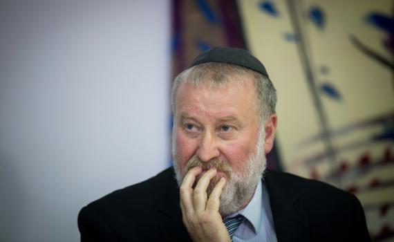 היועמ"ש מתחייב: מועד השימוע לנתניהו לא יידחה